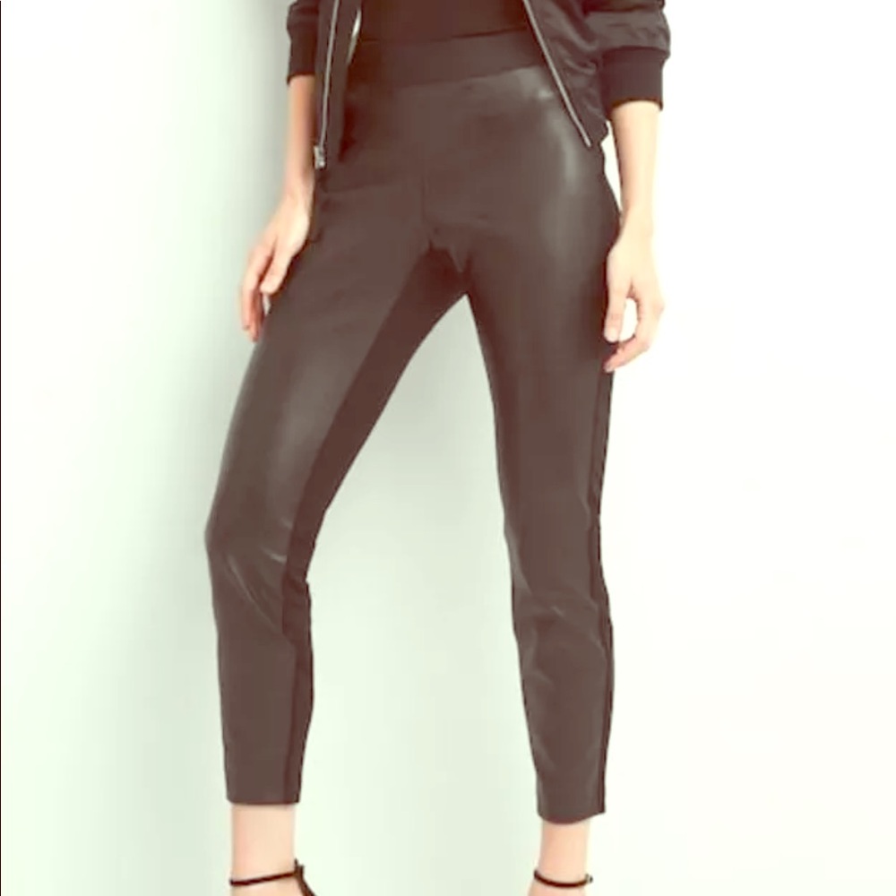 Gap Women’s faux leather-front leggings size L